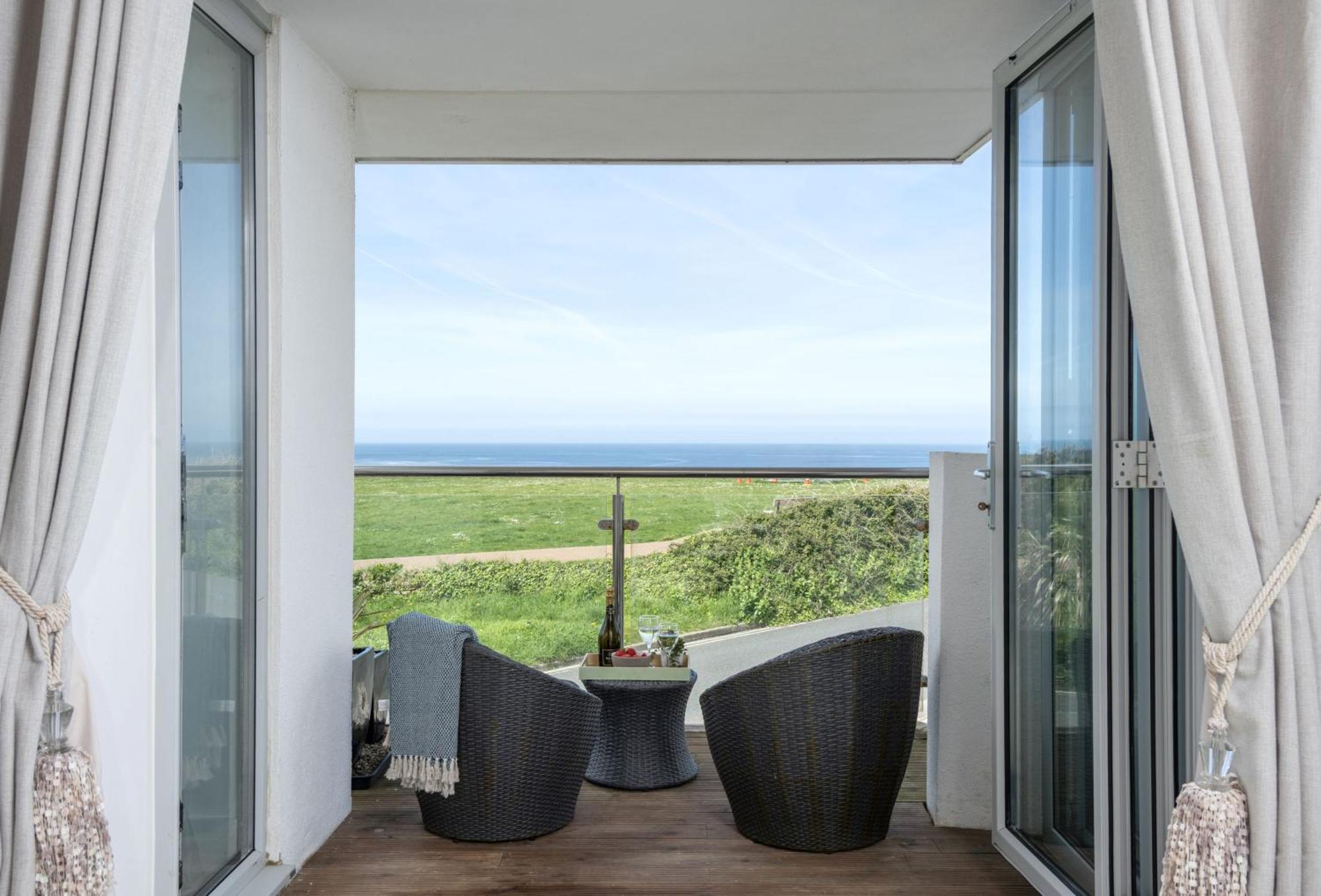 Number 2 In Lusty Glaze, Newquay Villa New Quay Екстериор снимка