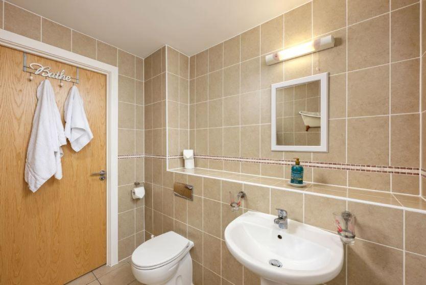 Number 2 In Lusty Glaze, Newquay Villa New Quay Екстериор снимка